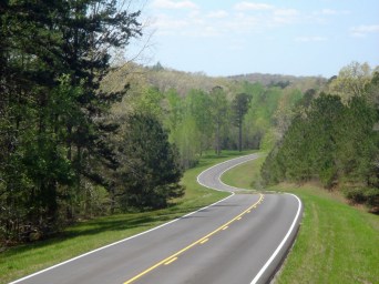 Natchez-Trace-Parkway-918x689